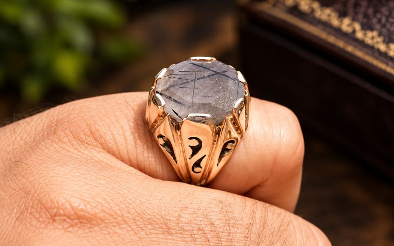 Timeless Sophistication: The Ultimate Guide to Chandi Rings for Men in Lahore - IHSJ.pk