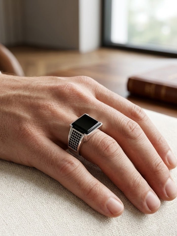 925 Sterling Silver Men's Black Onyx Signet Ring - IHSJ.pk