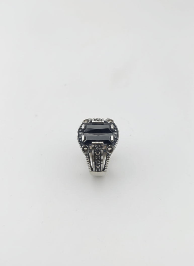 Antique Gents Ring - IHSJ.pk
