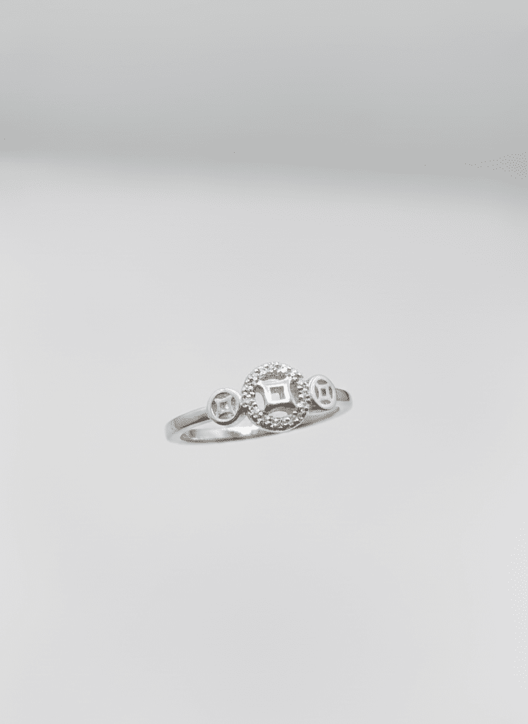 Antique Ladies Ring - IHSJ.pk