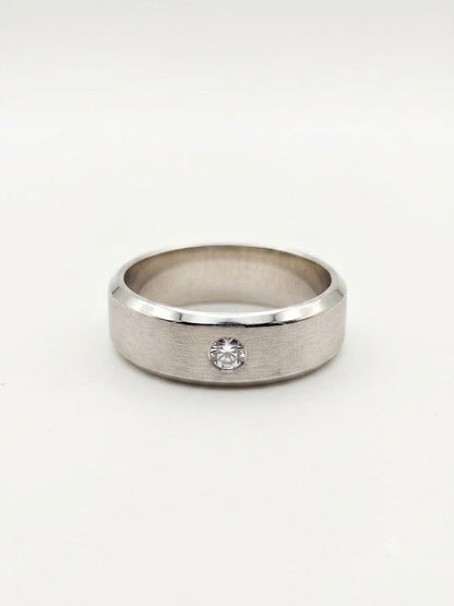 Chandi Ka Challa – Premium Quality Pure Silver Ring with Flush-Set Zircon - IHSJ.pk
