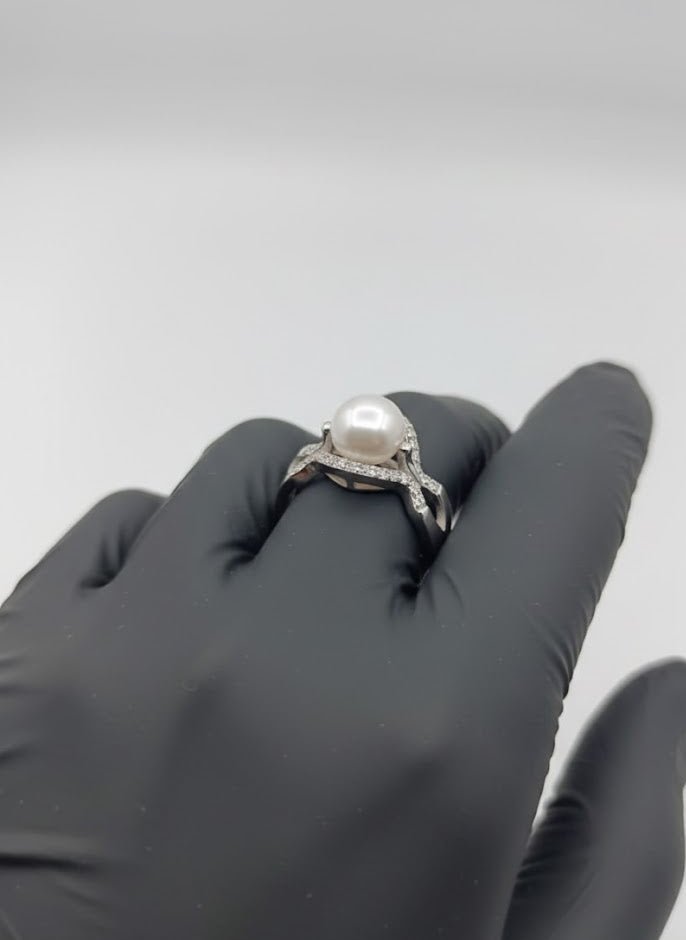Classic Freshwater Pearl Ring for Women - IHSJ.pk