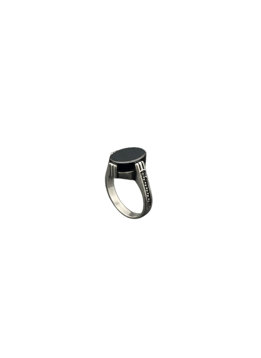Eclipse Onyx Signet Ring - IHSJ.pk