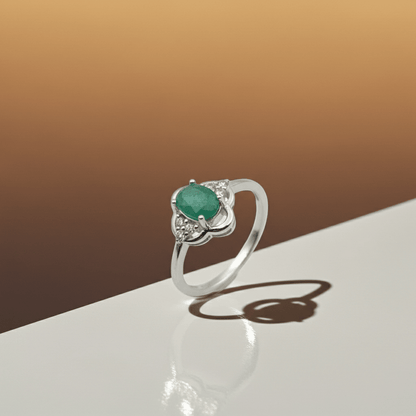 Elegant Emerald Stone Ring for Women – 925 Silver - IHSJ.pk