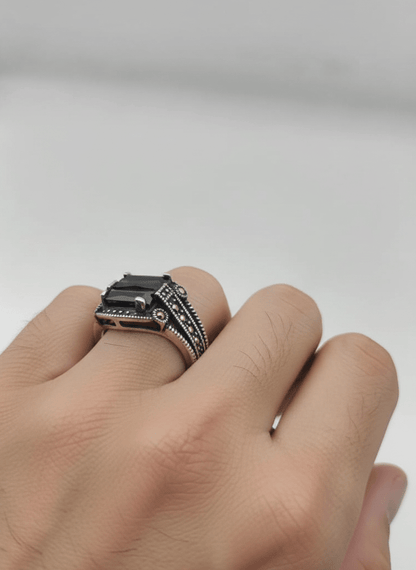 Men Antique Silver Ring - IHSJ.pk