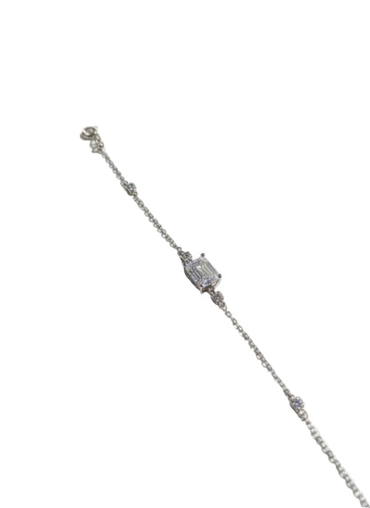 White Zarcon Bracelet in a mixed cutt, scattered desig - IHSJ.pk