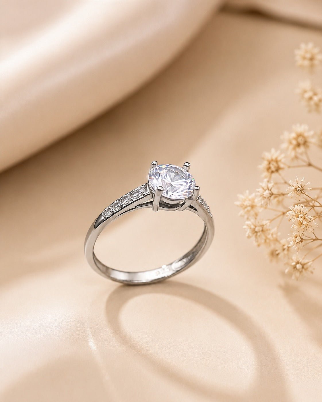 Women's 925 Sterling Silver Pear Cut Solitaire Ring - IHSJ.pk