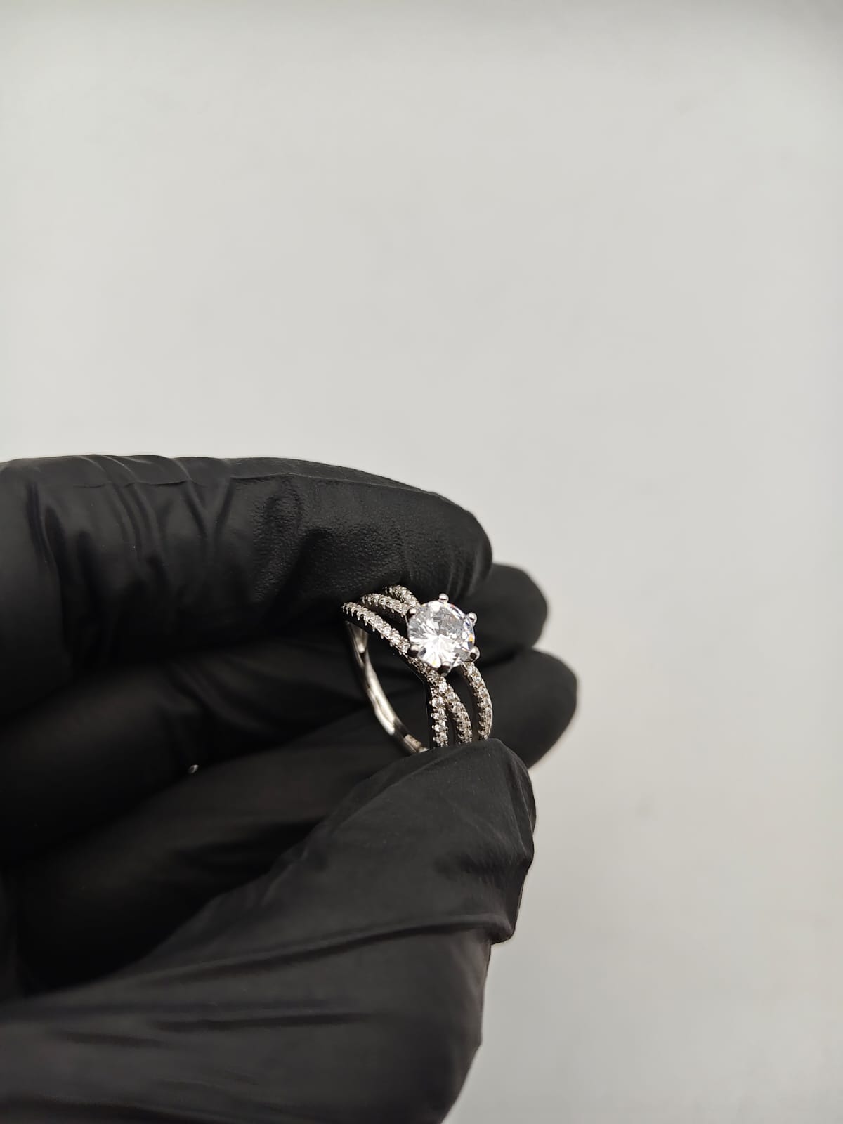 Women's statement ring / engagement - style Silver ring - IHSJ.pk