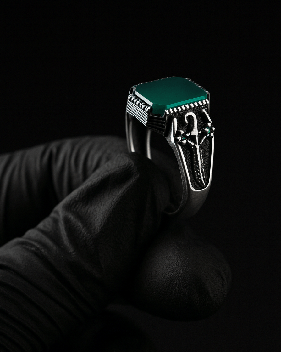 Yamini Aqique Ring - IHSJ.pk